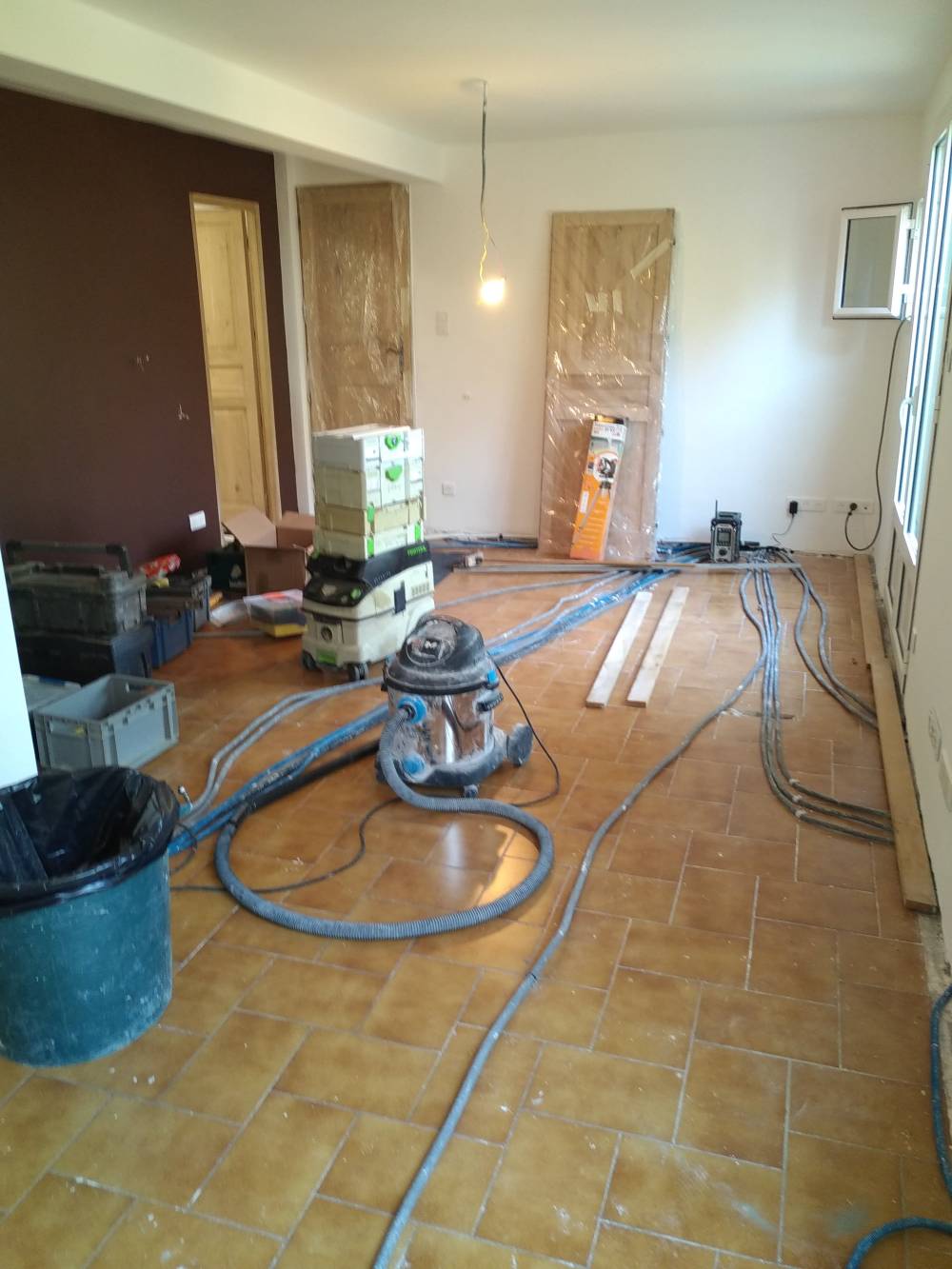 Chantier S.O.F., parquet Chêne massif huilé sur lambourdes 11